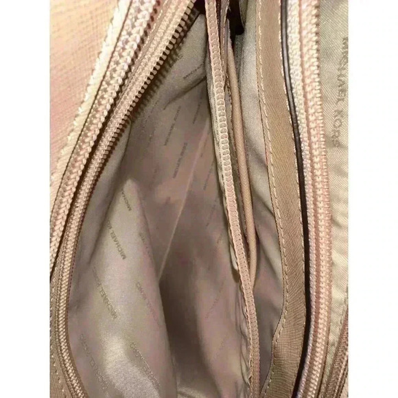 Michael Michael Kors Frame Out Large North South Tote in Oyster, Pre-Owned - Picture 9 of 14